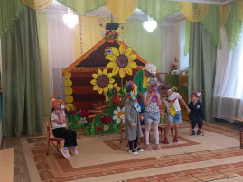 "Театральное представление прошло в детском саду" "Театральное представление прошло в детском саду".